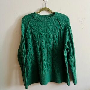 Aerie Unreal Green Cable Knit Pullover Sweater